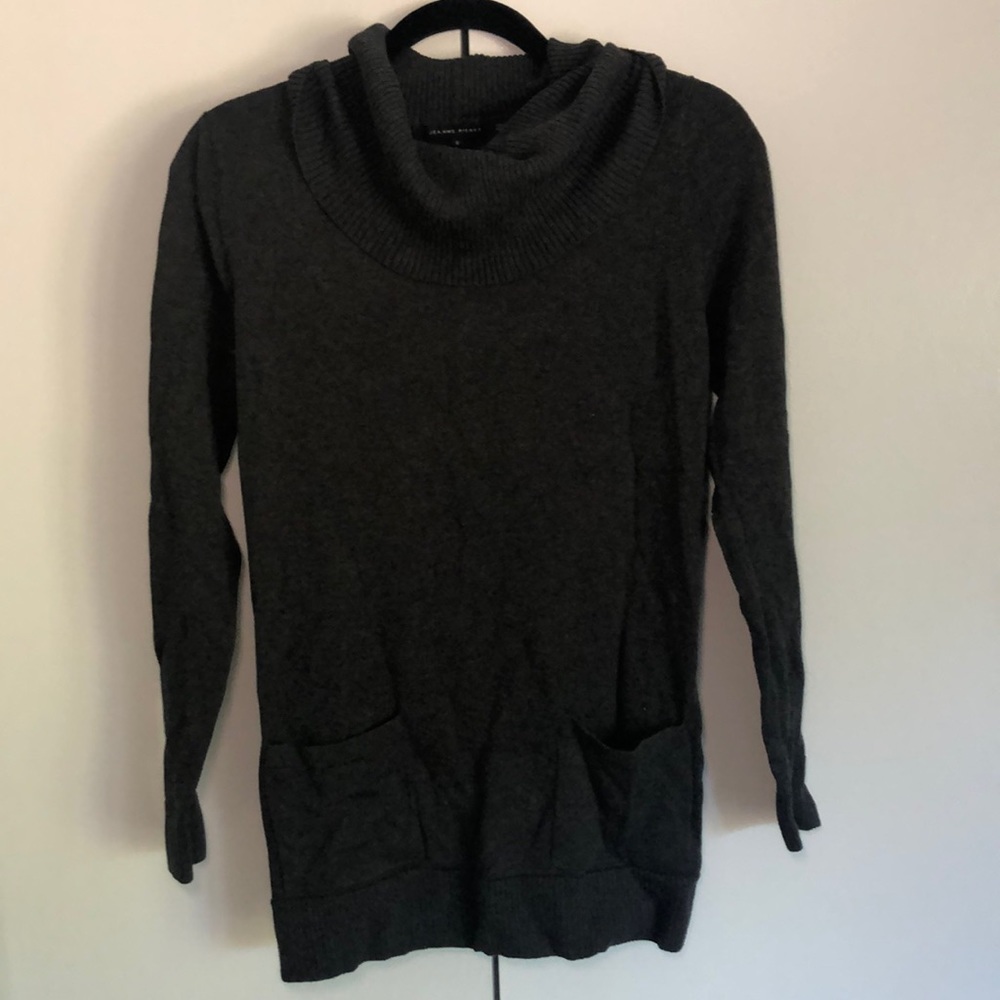Gray Jeanne Pierre turtle neck tunic sweater